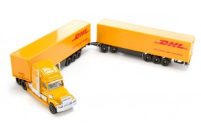 Играчка тежкотоварен камион с ремарке DHL - 2