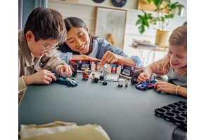 LEGO® City 60444 - Гараж от F1® с коли Mercedes-AMG и Alpine - 5
