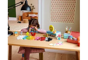 LEGO® Classic 11042 - Творческа кутия на щастието - 9