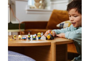 LEGO Despicable Me 4 75580 - Миньони и кола банан - 5