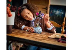 LEGO® Disney™ 43288 - Цветето на Сали - 10