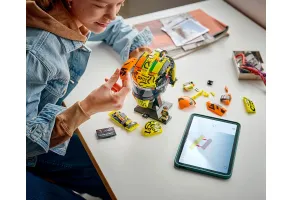 LEGO Editions 43023 - Каска на Ландо Норис от отбора на McLaren Mastercard - 9