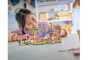 LEGO Friends 42676 - Забавен ден в аквапарка - 11