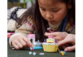 LEGO Gabbys Dollhouse 10785 - Пекарски забавления - 9