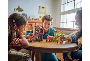 LEGO® Harry Potter 76452 - „Всичко за куидича“ и салон за сладолед - 5