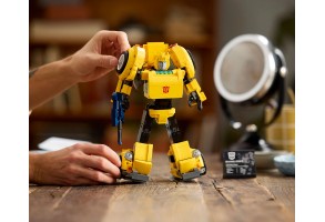 LEGO Icons 10338 - Бъмбълби - 9