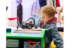 LEGO Marvel Super Heroes 76349 - Преследване на затворнически транспорт със Спайдърмен - 5
