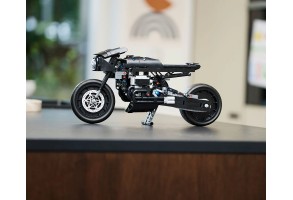 LEGO Technic 42155 - Батман - Батмотор - 10