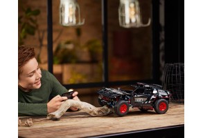 LEGO Technic 42160 - Audi RS Q e-tron - 7