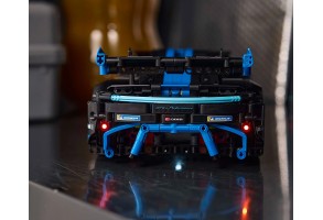 LEGO Technic 42176 - Състезателна кола PORSCHE GT4 E-PERFORMANCE - 11