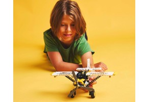 LEGO® Technic 42198 - Самолет с витло - 9