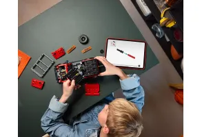 LEGO® Technic 42213 - Джип Ford Bronco® - 8