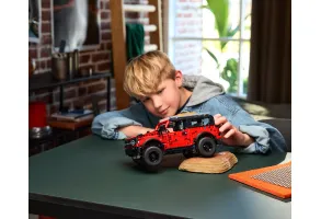 LEGO® Technic 42213 - Джип Ford Bronco® - 9