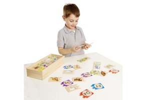 Самокоригираща обучителна Азбука Melissa and Doug - 4