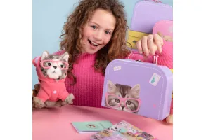 Studio Pets Куфарче с паспорт за плюшени играчки 16 см, лилав - 4