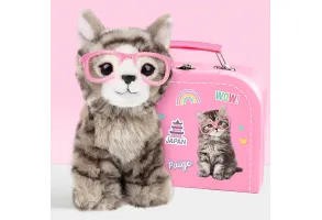 Studio Pets Плюшено Британско коте с куфарче и стикери, Пейдж, 16 см