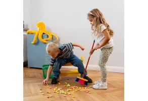 We Clean, Голяма детска метла за игра и почистване - 4
